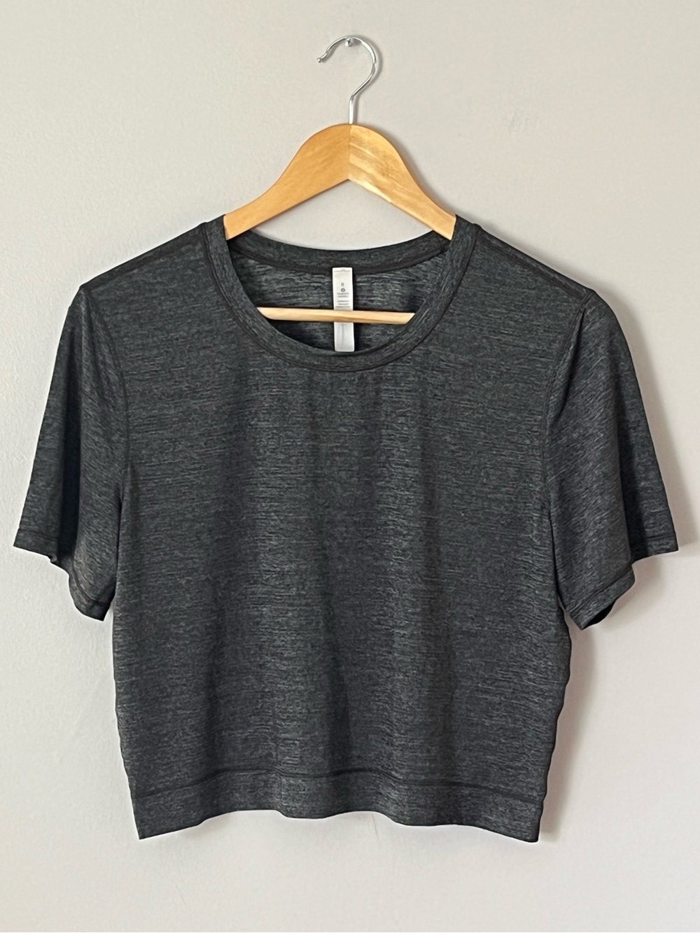 LULULEMON 🍋Run The Day Black Heathered Gray Short Sleeve Crewneck Cropped Tee